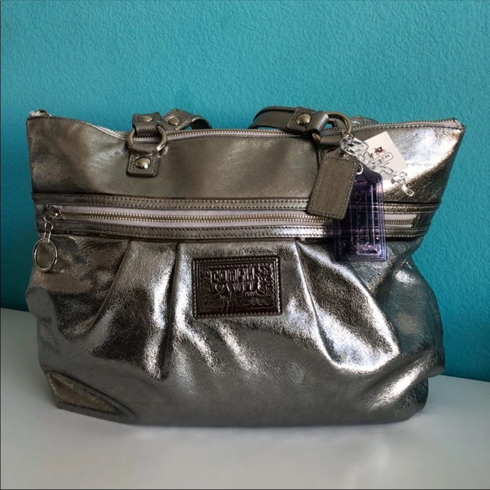 Coach silver parents leather purse bag